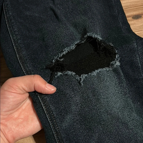 Women's Distressed Black Jeans - Picture 4 of 6